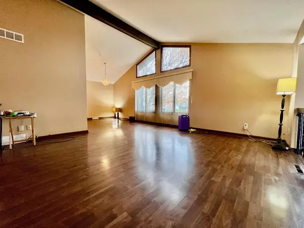 Dyer, IN 46311,2355 Boulder RD