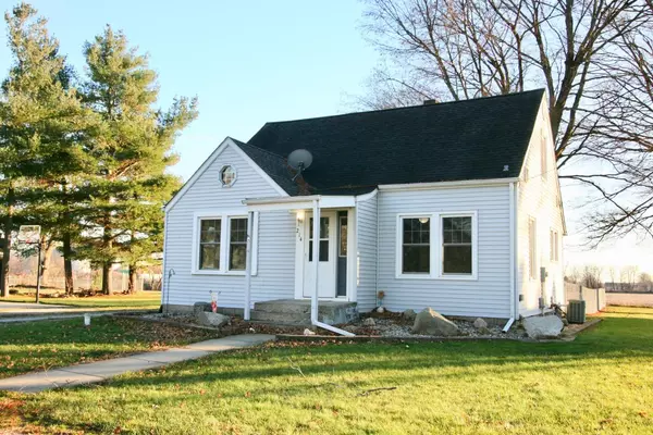 214 E Hamilton ST, Union Mills, IN 46382