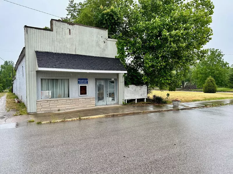 514 E Main ST, Medaryville, IN 47957