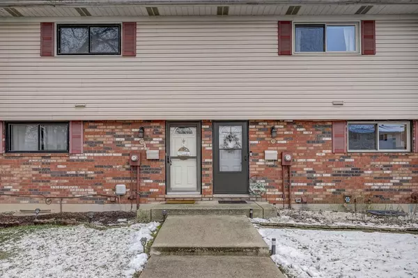 Crown Point, IN 46307,305 W Dahlgren DR