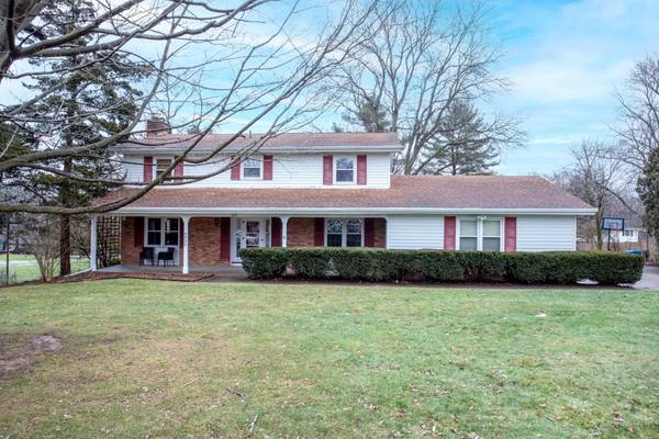 231 Akela DR, Valparaiso, IN 46385