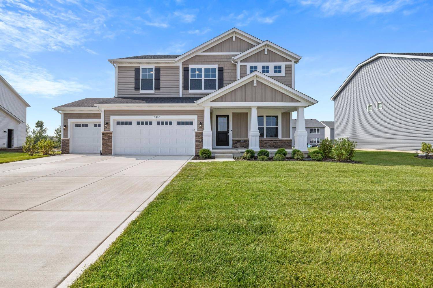 9667 Tradewind PL, Cedar Lake, IN 46303