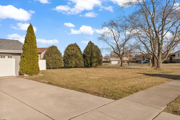 Merrillville, IN 46410,4040 W 74th AVE