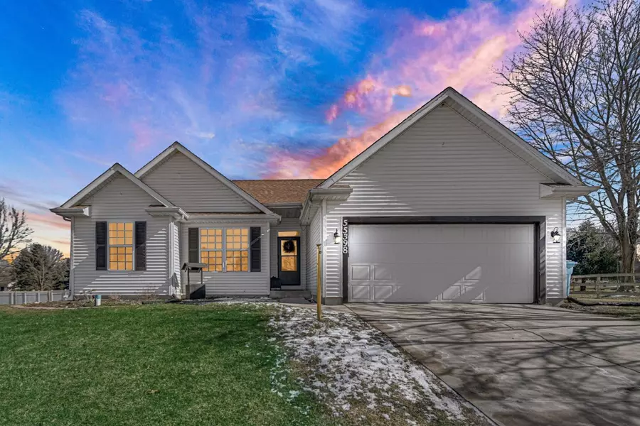 55398 Sumerset LN, New Carlisle, IN 46552