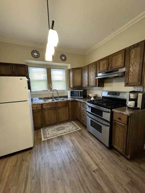 Hammond, IN 46327,4707 Johnson AVE
