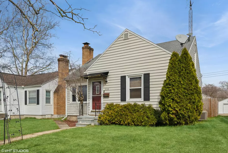 2158 Hollywood PL, South Bend, IN 46616