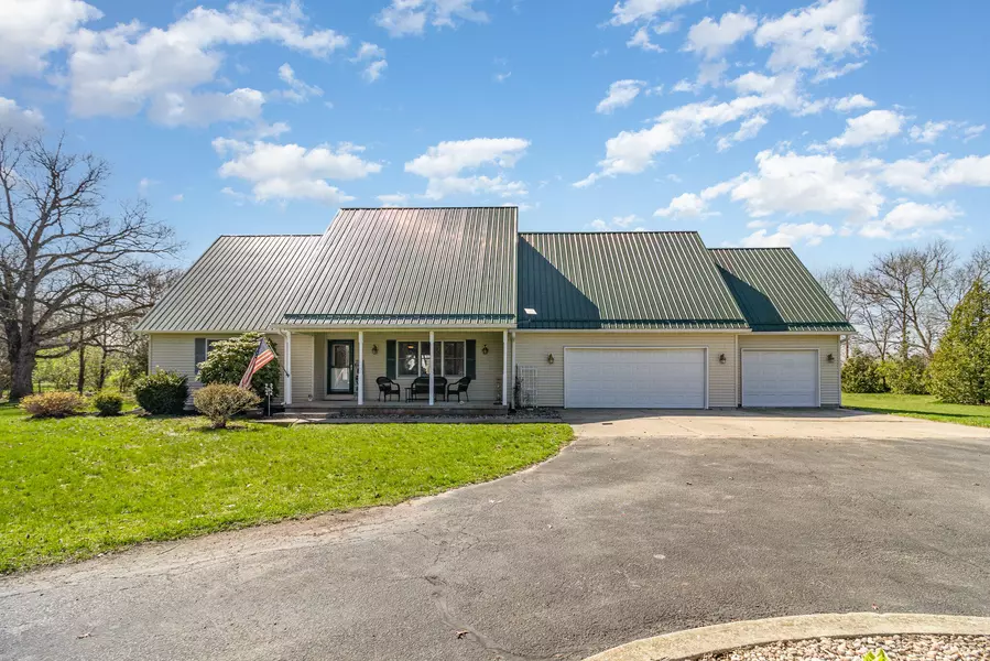 5841 W 700, Rensselaer, IN 47978