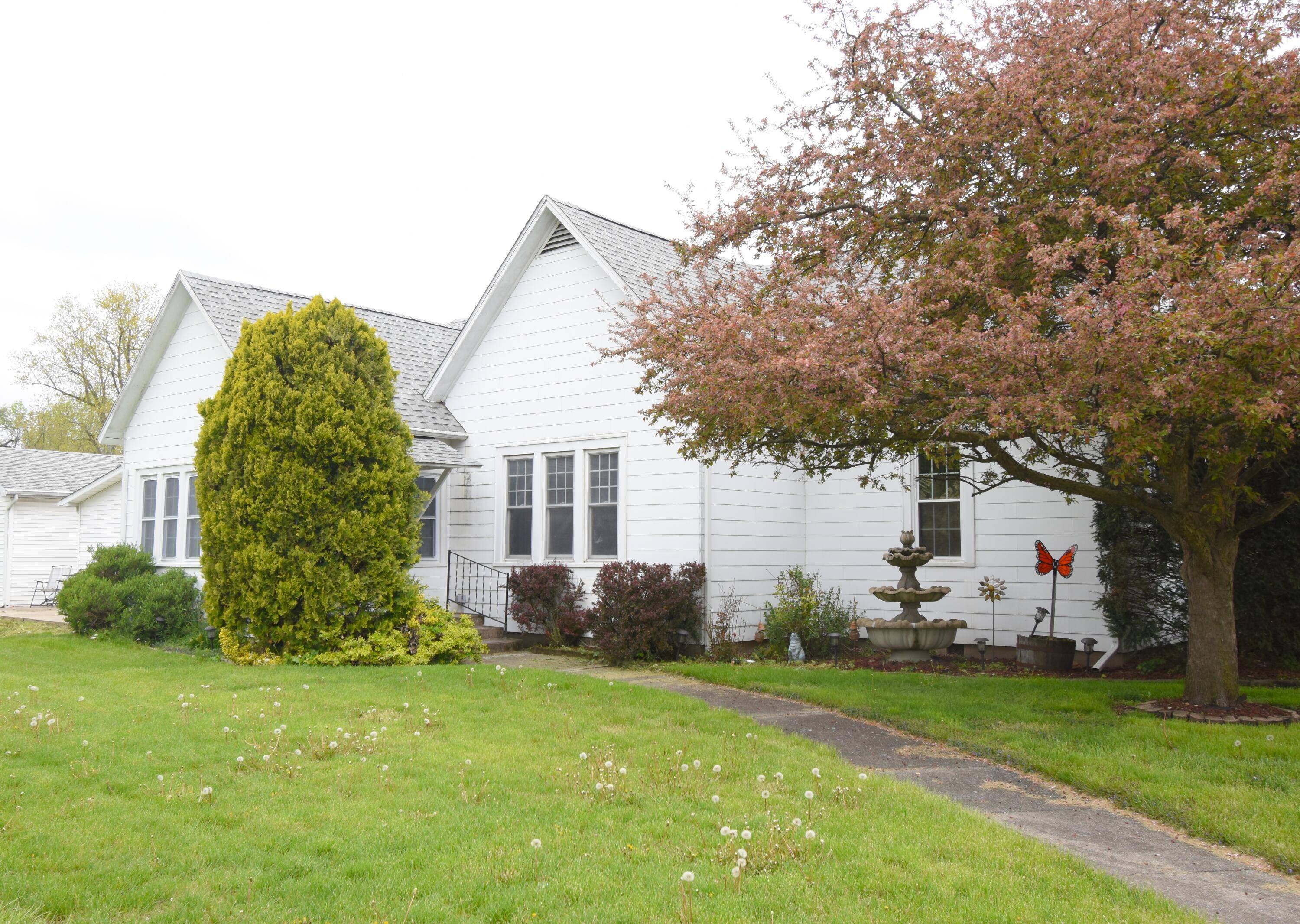 722 N College AVE, Rensselaer, IN 47978
