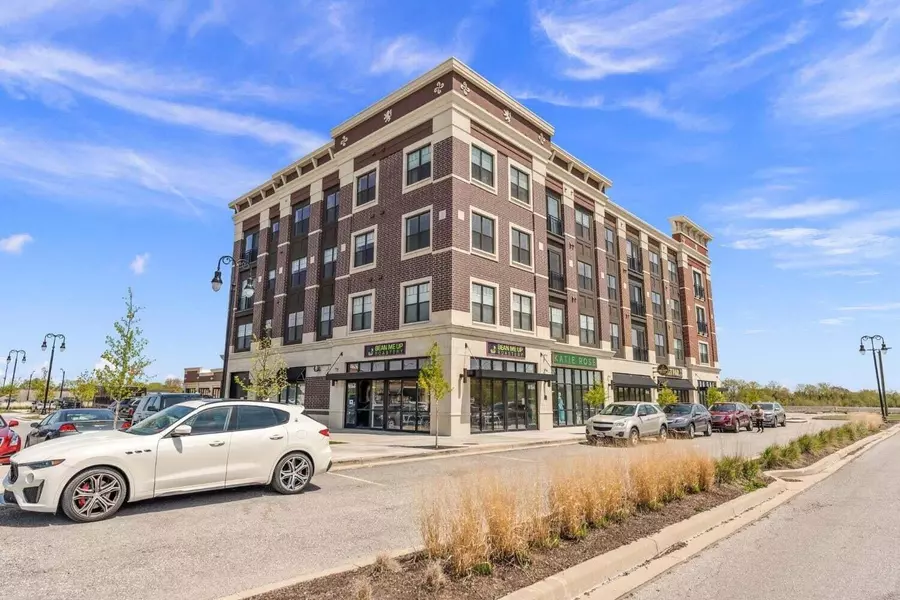 9610 N Centennial DR #302, Munster, IN 46321