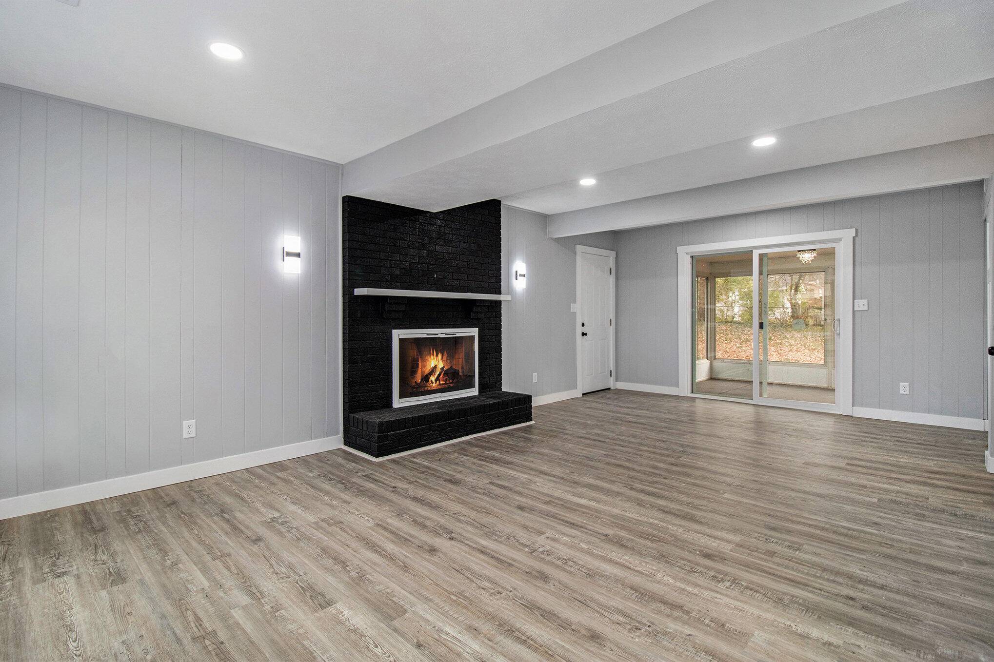 South Bend, IN 46635,52186 Woodridge DR