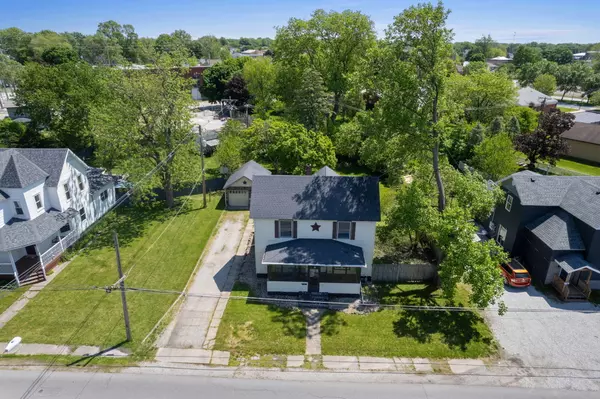 Rensselaer, IN 47978,513 N College AVE