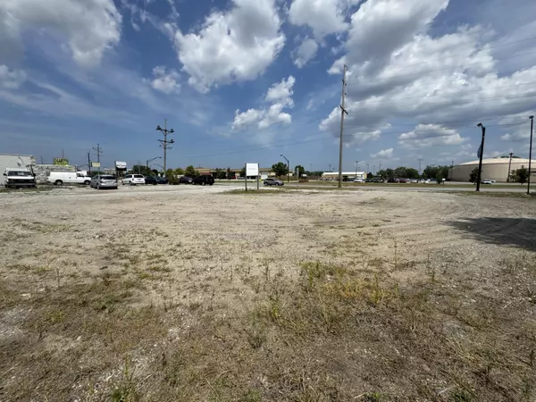 Highland, IN 46322,8032 Kennedy AVE