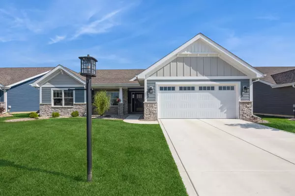 8658 Larkspur TER, St. John, IN 46373