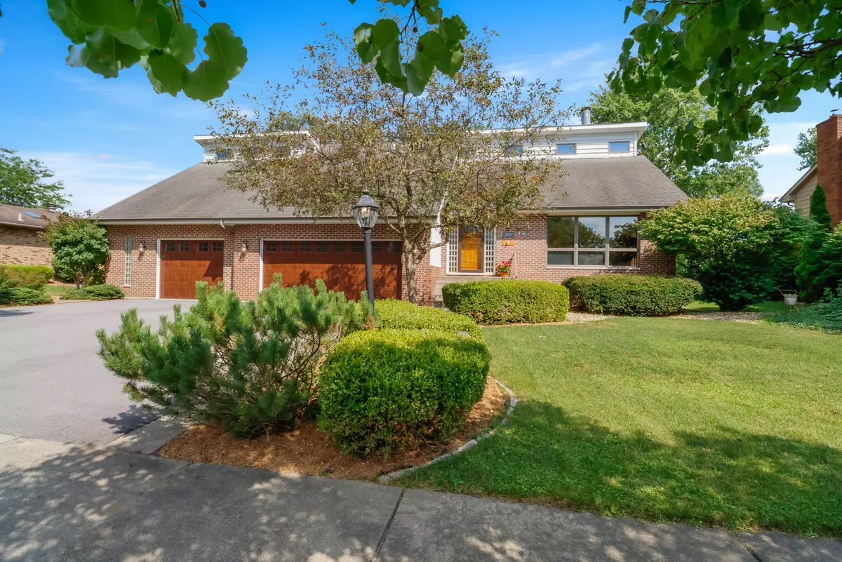 Dyer, IN 46311,2531 Castlewood DR