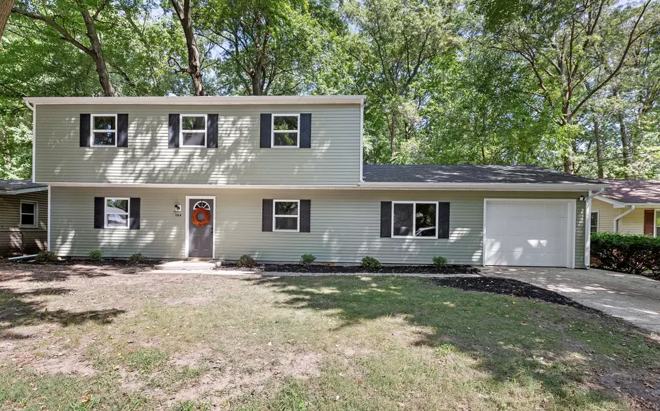 104 Brookdale AVE, Trail Creek, IN 46360