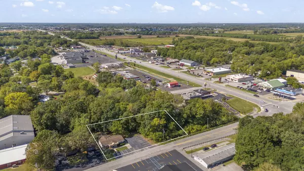 Valparaiso, IN 46385,792 Juniper RD