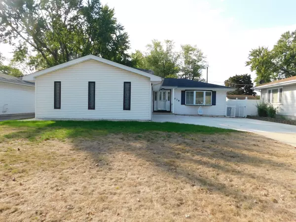 3038 100th PL, Highland, IN 46322