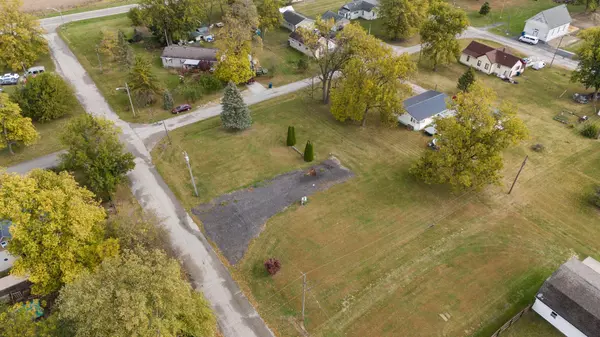 Mount Ayr, IN 47964,118 W Marion ST