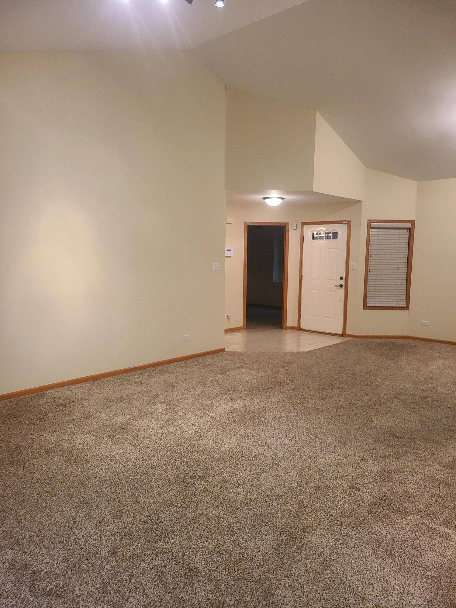 Hobart, IN 46342,7008 Dunlin CT