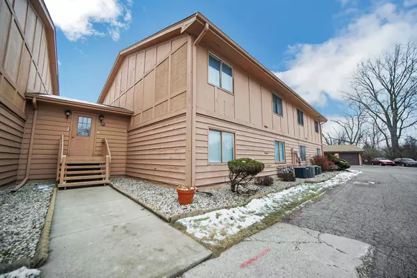 Munster, IN 46321,1417 Brookside DR #D2