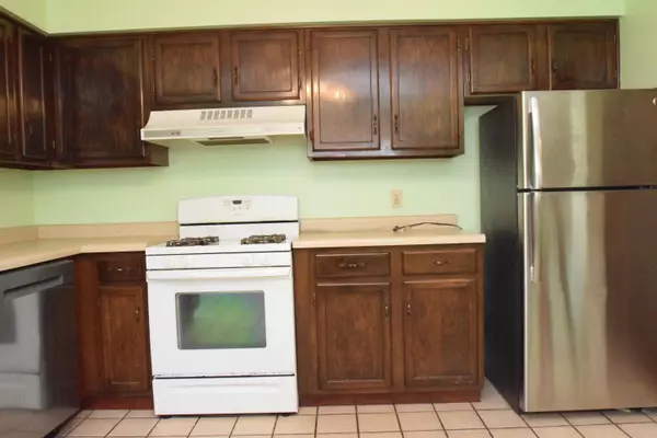 Chesterton, IN 46304,1325 Indian Boundary RD