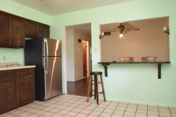 Chesterton, IN 46304,1325 Indian Boundary RD