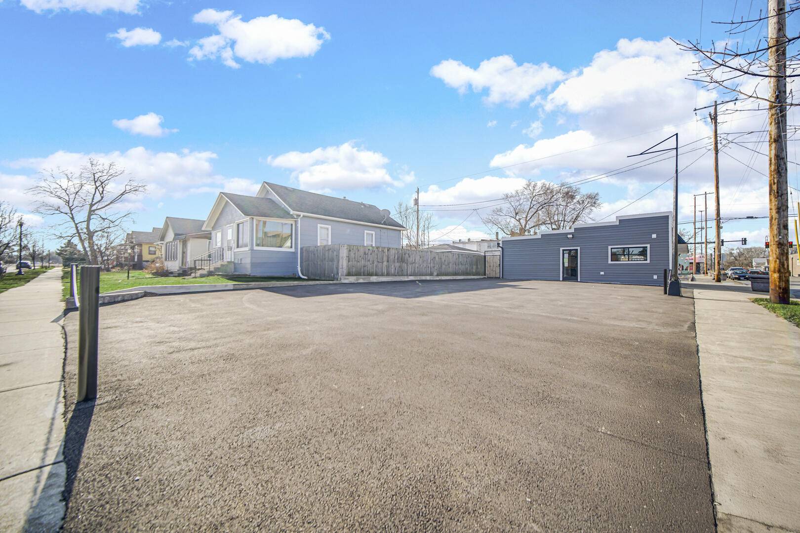 Hammond, IN 46323,2816 Martha ST