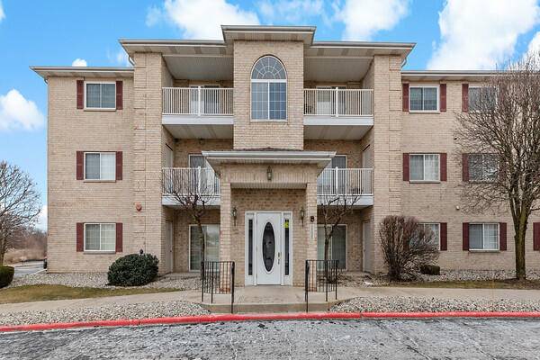 2035 W 75th PL ##11, Merrillville, IN 46410