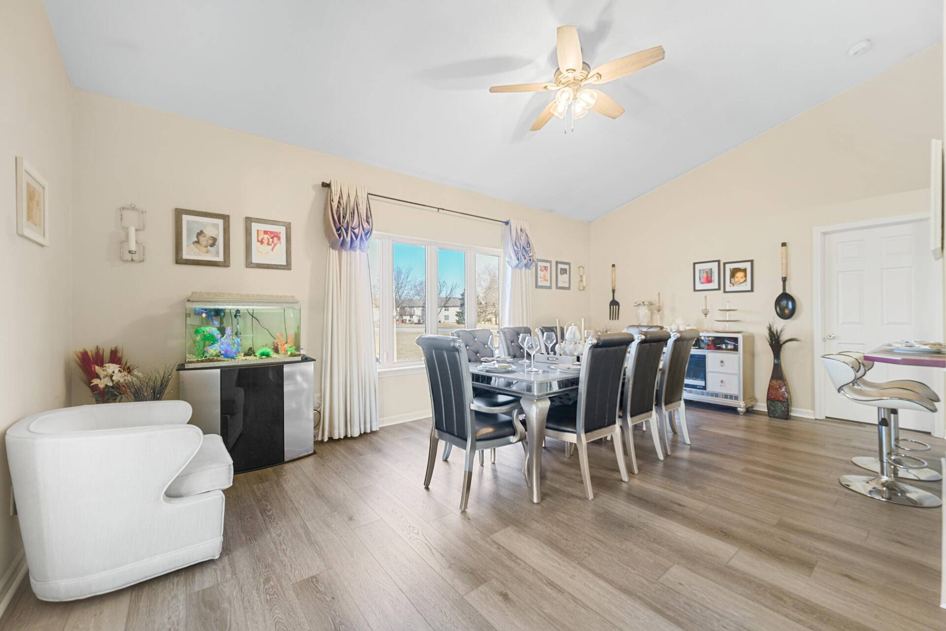 Hobart, IN 46342,1576 Lilac CT