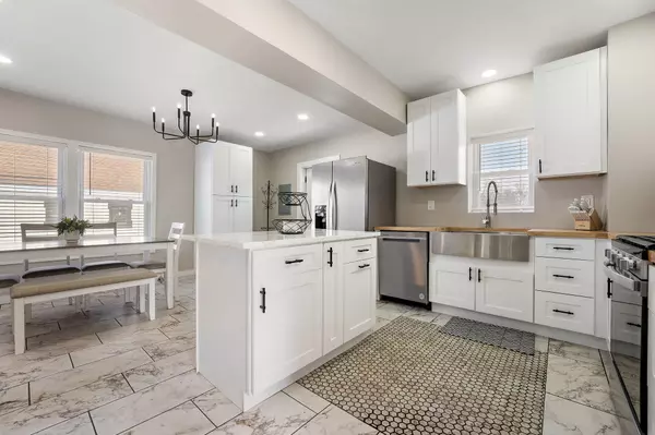 Lowell, IN 46356,288 W Commercial AVE