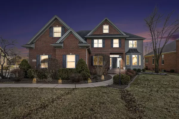 2032 Maplewood CIR, Highland, IN 46322
