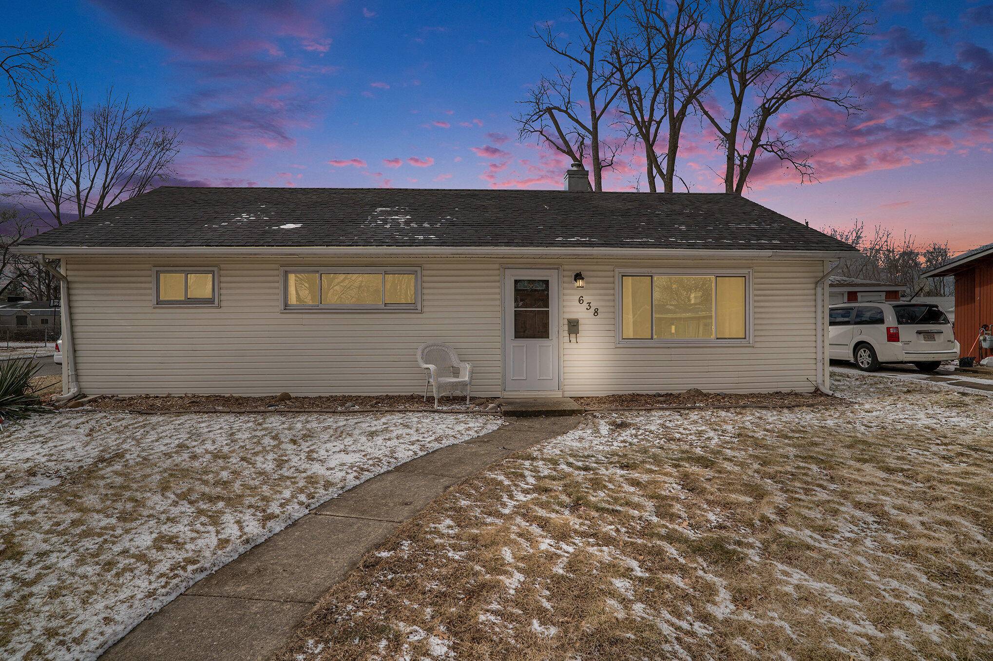638 S Washington ST, Hobart, IN 46342
