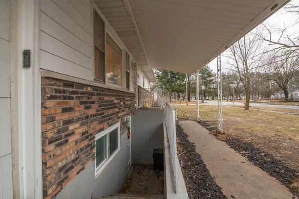 Portage, IN 46368,5550 Evergreen AVE