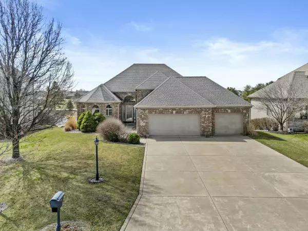 10330 Doubletree DR, Crown Point, IN 46307