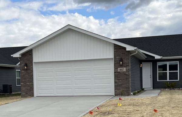 8652 Madison ST, Merrillville, IN 46410