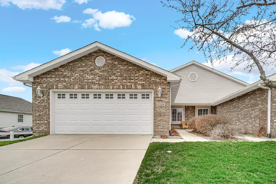 10636 Keystone LN, Crown Point, IN 46307