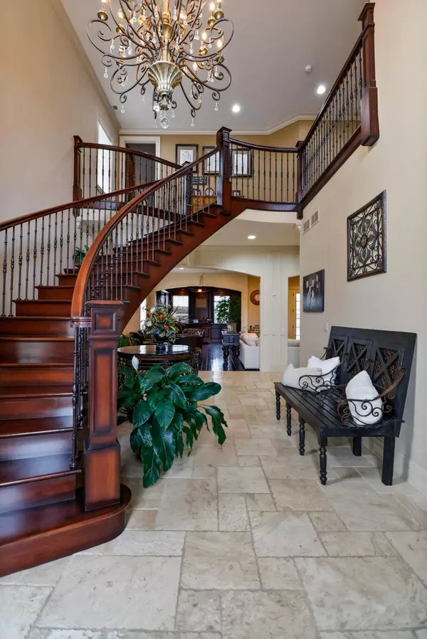 Munster, IN 46321,1521 Park West CIR