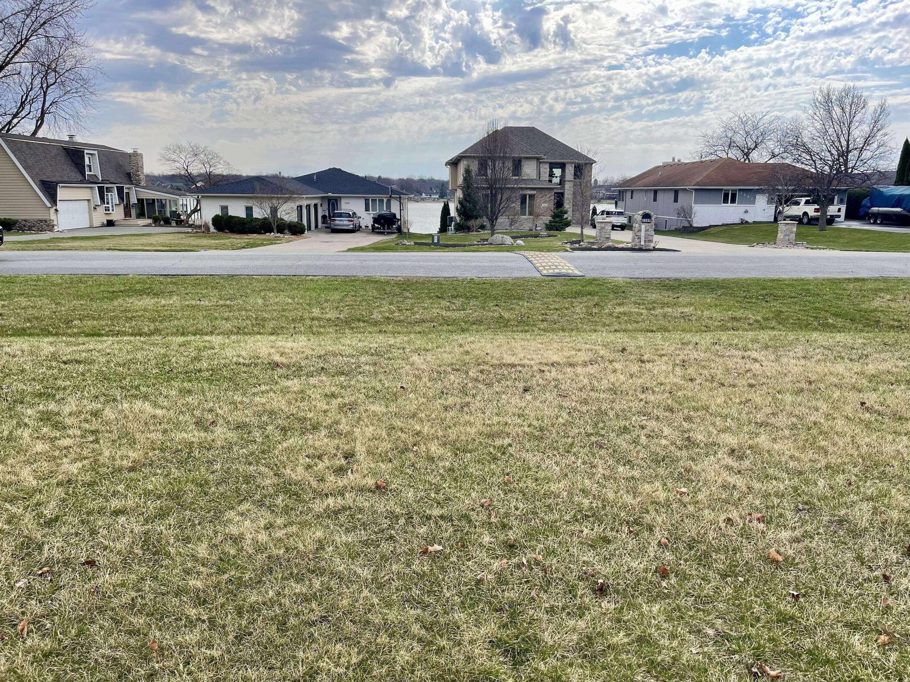 Crown Point, IN 46307,3391 W Lakeshore DR
