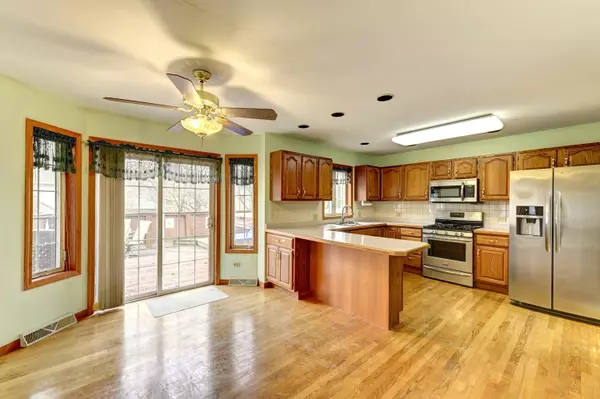 Griffith, IN 46319,509 Canterbury CT