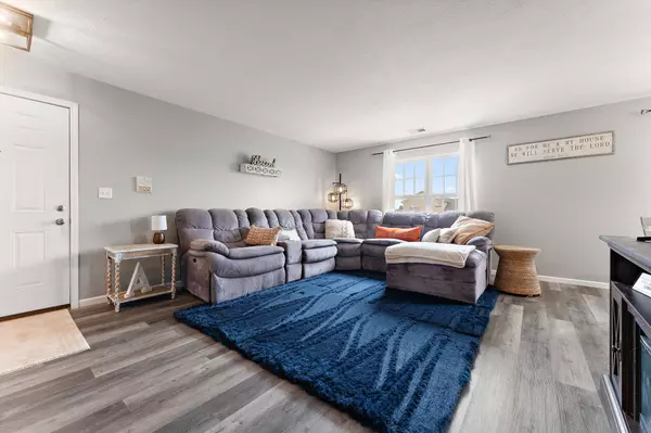 Merrillville, IN 46410,8222 Lincoln CIR #A