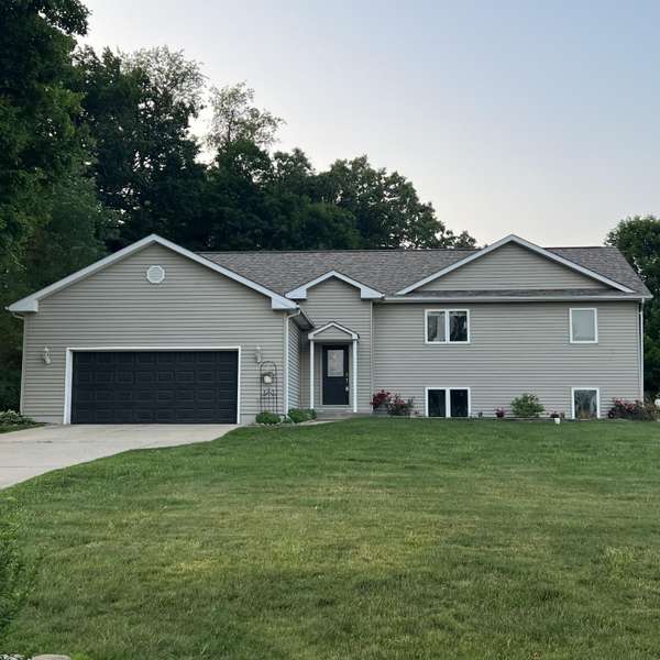 2721 N Morning Glory AVE, Rolling Prairie, IN 46371