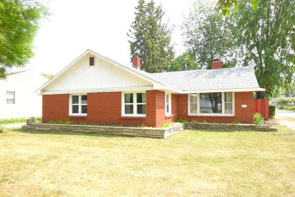 829 W Washington ST, Rensselaer, IN 47978