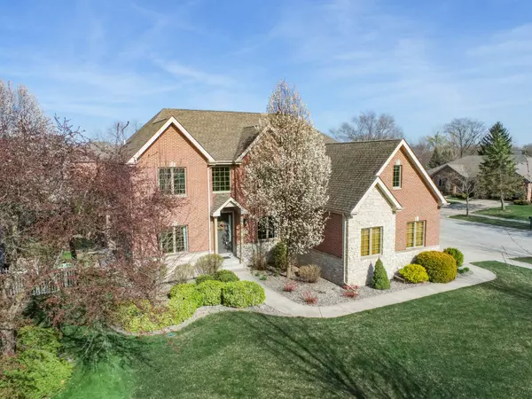 10221 Treadway RD, Munster, IN 46321