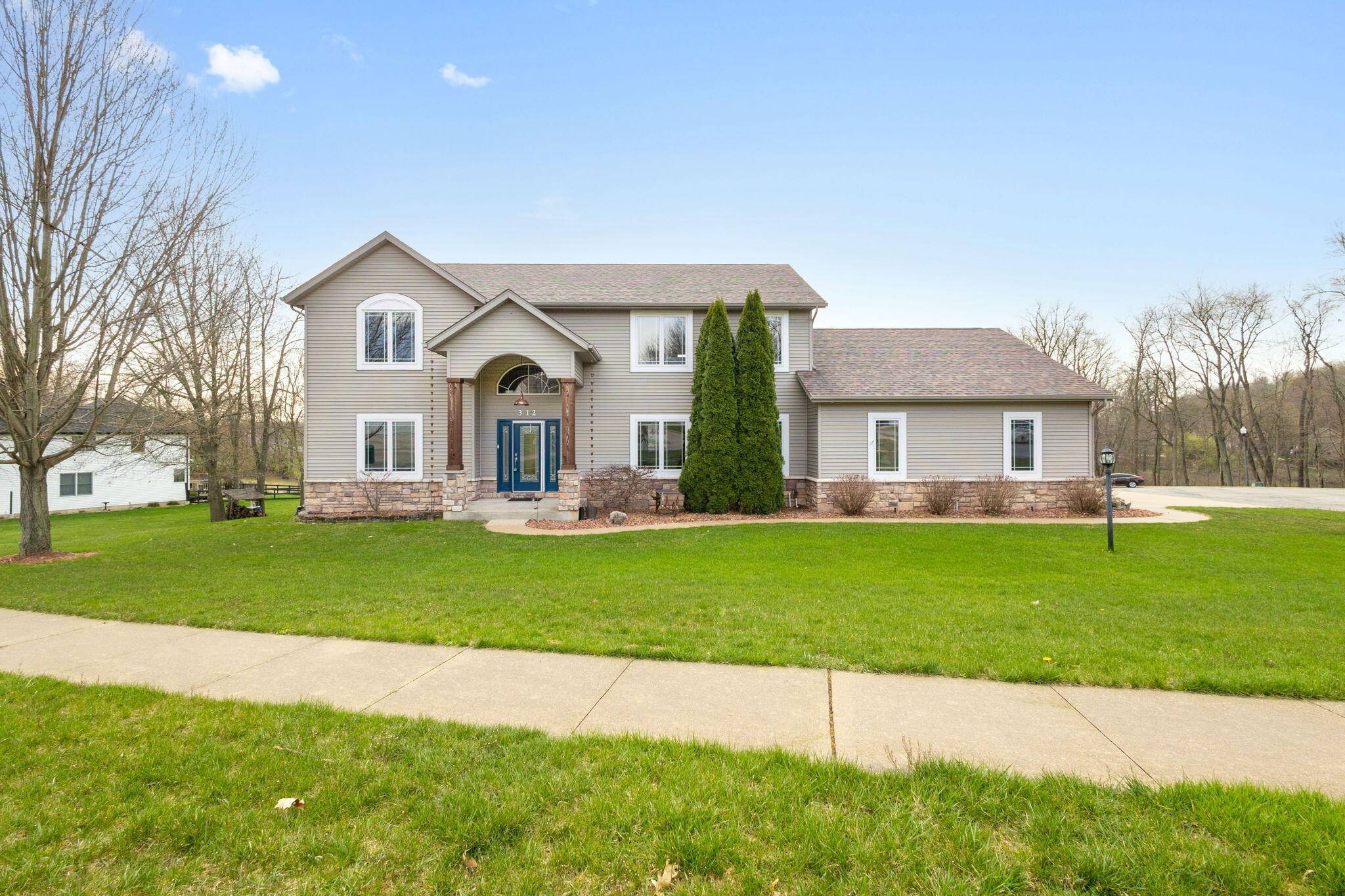312 Rigg ST, New Carlisle, IN 46552