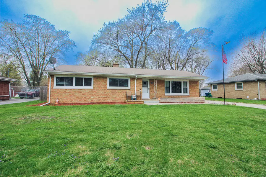 5950 Hayes PL, Merrillville, IN 46410