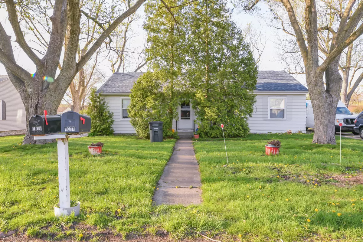 Hobart, IN 46342,1016 W 38th PL