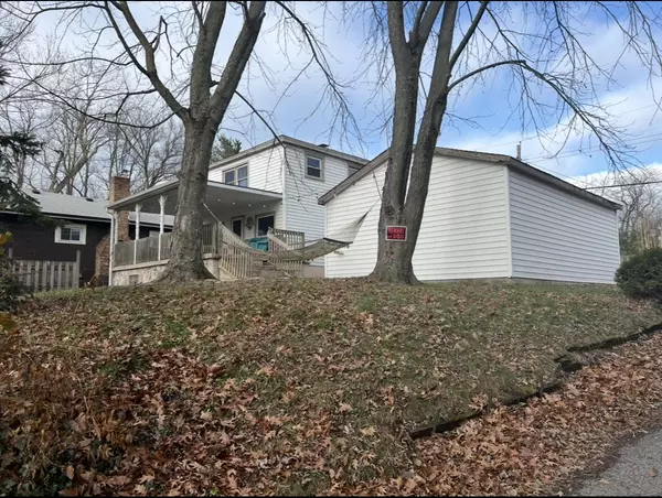 7704 Maple AVE, Gary, IN 46403