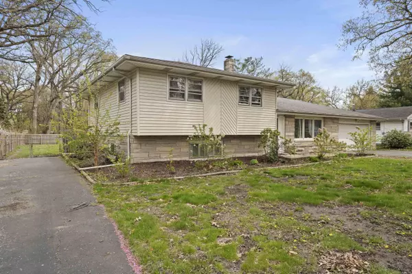 2957 County Line RD, Portage, IN 46368