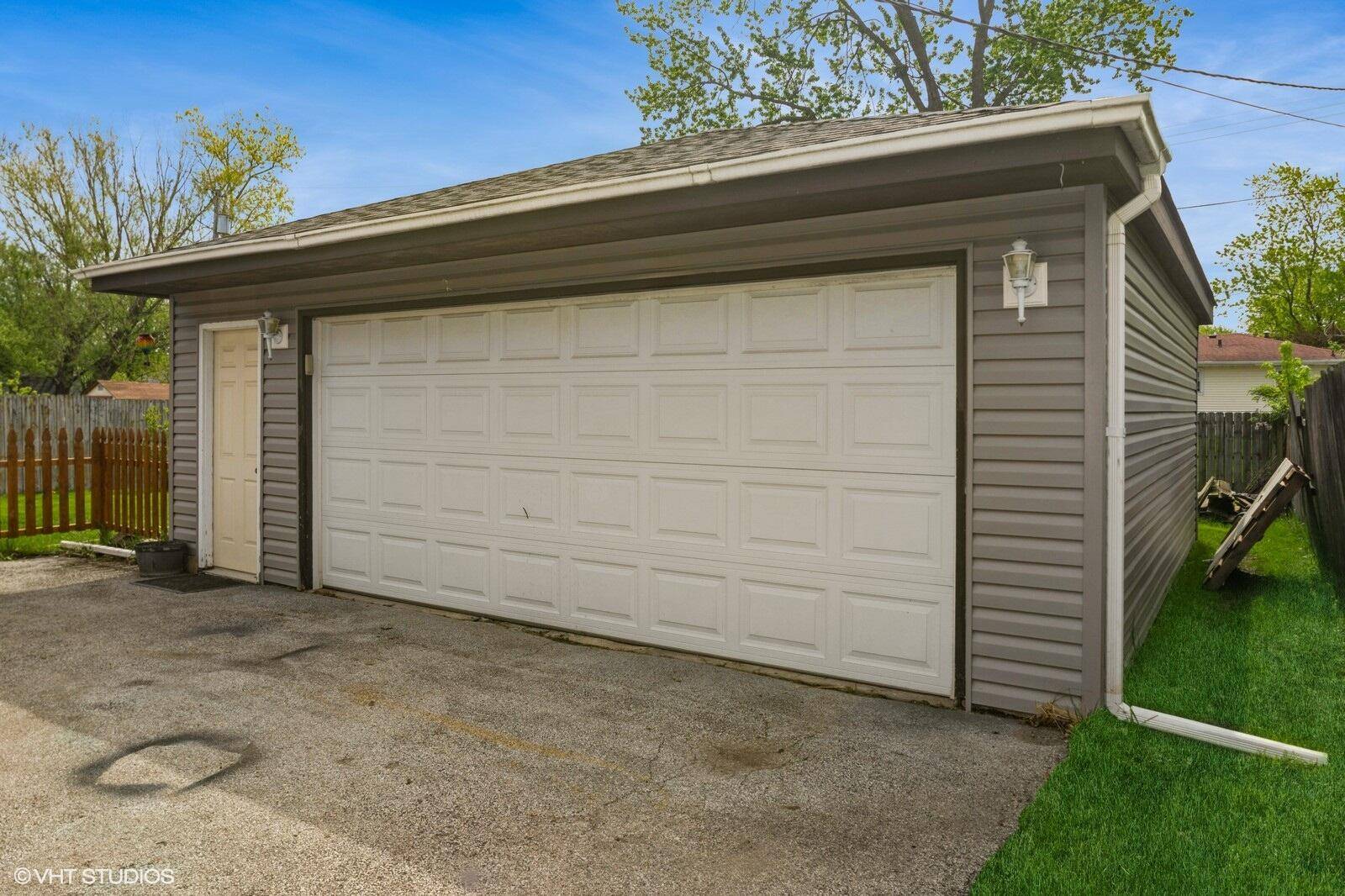 Dyer, IN 46311,841 Harrison AVE