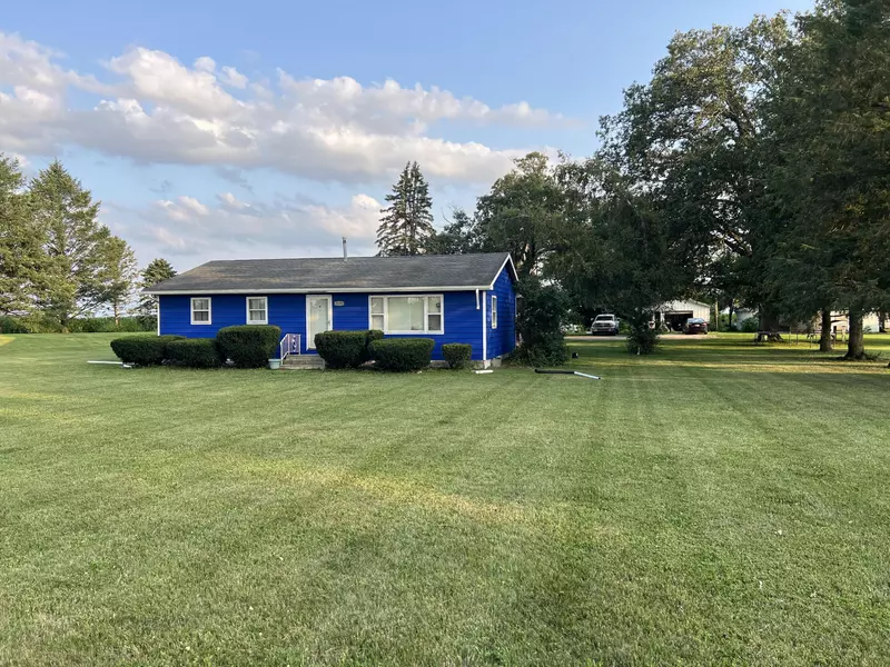 30390 Inwood RD, North Liberty, IN 46554